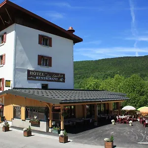Du Centre 2* Sergy (Ain)